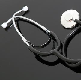 Stethoskop: Botenstoff reguliert Herzschlag (Foto: pixelio.de, Tim Reckmann)