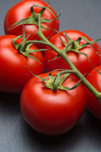 Tomaten: neues Mittel gut für das Herz (Foto: pixelio.de, Heiko Stuckmann)