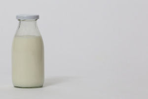Milch: Doch kein Schutz vor Knochenbrüchen (Foto: pixelio.de, Tim Reckmann)