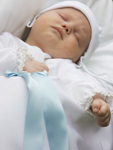 Baby: Ausreichend Schlaf gut für das Gehirn (Foto: pixelio.de, C. Menichelli)