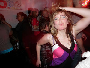 Party: Problematisch, wenn Drogen im Spiel sind (Foto: flickr.com/davitydave)