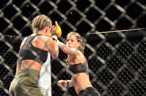Kampf: Kopftreffer bei MMA sind häufig (Foto: MartialArtsNomad.com, flickr.com)