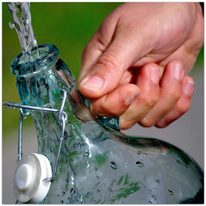 Sauberes Trinkwasser: Nicht überall Standard (Foto: Peter Freitag, pixelio.de)