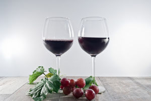 Wein: Kerne und Haut der Trauben nützlich (Foto: pixelio.de, Timo Klostermeier)