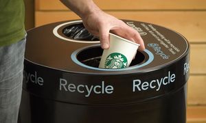 Recycling: Starbucks soll Versprechen einlösen (Foto: starbucks.com)