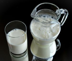 Milch: Hoher Fettgehalt schützt vor Diabetes (Foto: pixabay.com, congerdesign)