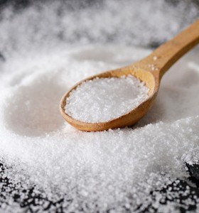 Salz: Frauen sollten weniger Salziges nach der Menopause essen (Foto: pixabay.com, mkupiec7)