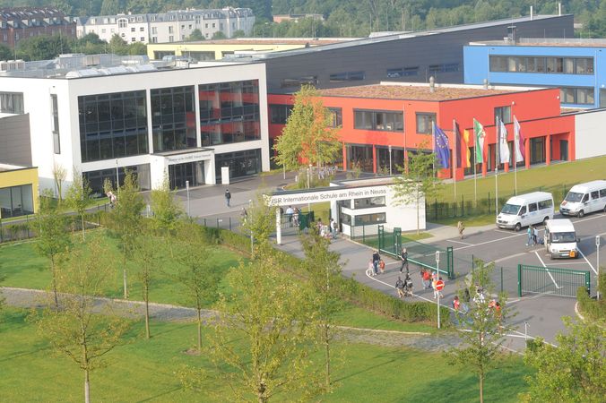 Coronavirus Internationale Schule Isr Neuss Bietet Kindern Parallel Zum Unterricht Livestreams Sowie Digitales Lernen