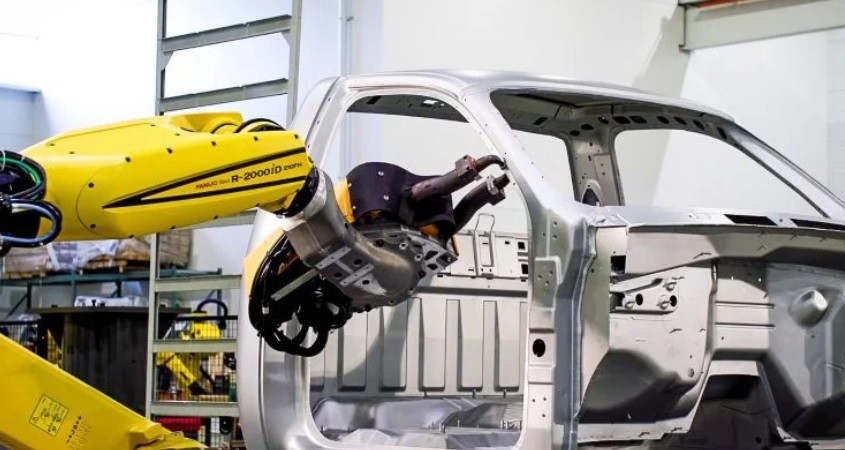 Mehr Roboter in den USA fertigen Fahrzeuge