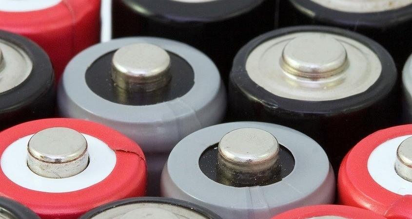 Vitamin B2 wird zum essbaren Stromspeicher