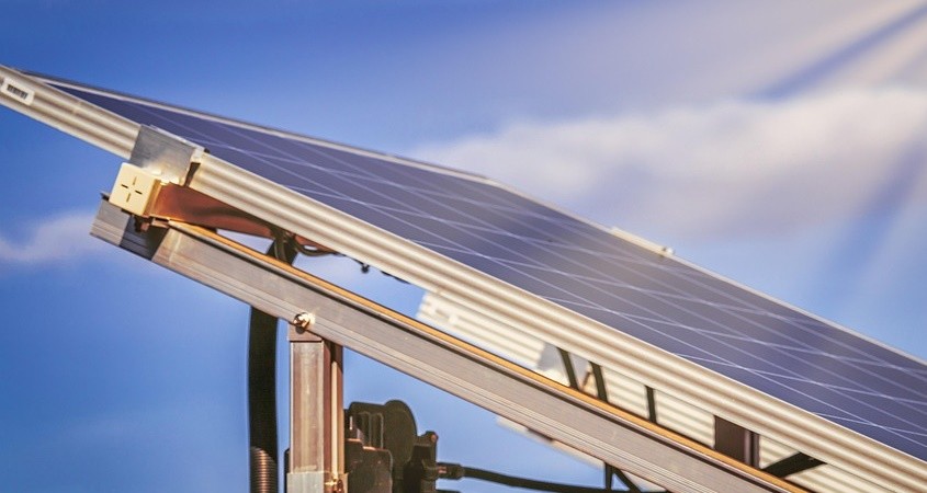 Hightech-Nanonadeln fangen Solarenergie ein