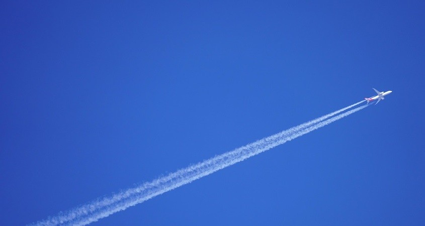 CO2-freies Kerosin aus verfaulten Tomaten und Stroh