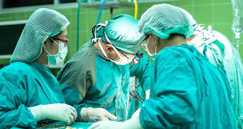 Skalpell der Zukunft wird zum Biochemie-Labor