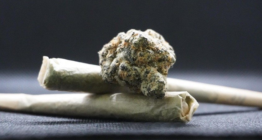 Kiffer nehmen deutlich weniger Alkohol zu sich