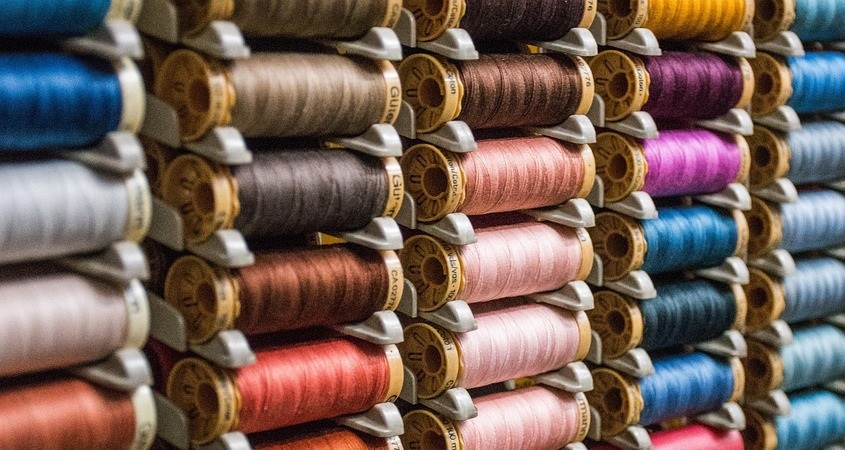 Mikroben machen Kleidung umweltfreundlich