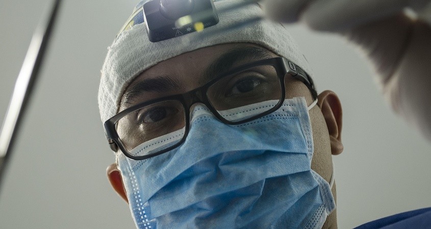 KI-Bilder von Ärzten strotzen voller Vorurteile