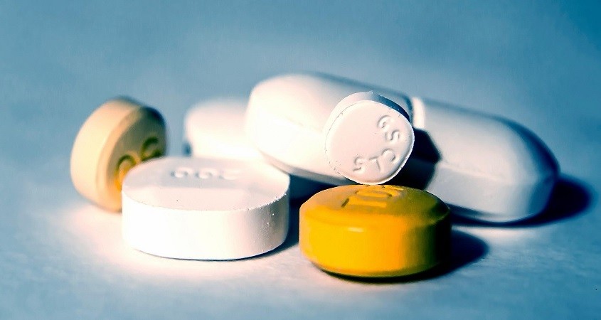 Opioidsucht: Längere Medikamentengabe ideal