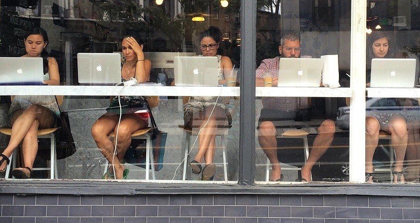 KI vernichtet keine Jobs, sondern verändert sie