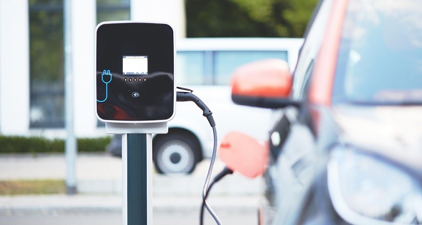 E-Firmenwagen sparen 246 Mrd. Euro an Kosten