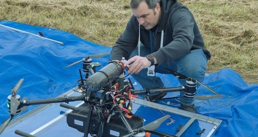 Brennstoffzelle l&auml;sst Drohnen l&auml;nger fliegen