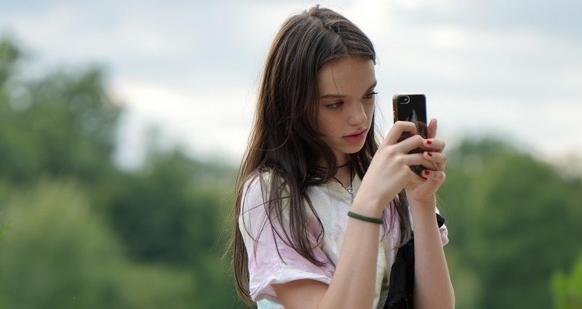 Entkleidung per KI grassiert unter US-Teenagern