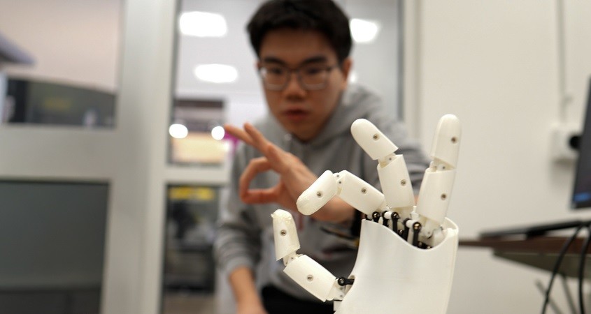 Ultraschallbilder steuern humanoiden Roboter