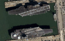 Google Earth-Schnappschuss von US-Flugzeugträgern