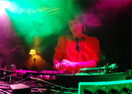 In Zukunft keine Party mehr verpassen, dank Mixd? (http://www.mixtura.org)