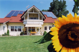 Solarmodulpreise sinken - Nachfrage steigt (Foto: suntechs.com)