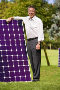 Apllied Materials-CEO Mike Splinter: Solarenergie im eigenen Haus (Foto: appliedmaterials.com) Apllied Materials-CEO Mike Splinter: Solarenergie im eigenen Haus (Foto: appliedmaterials.com)