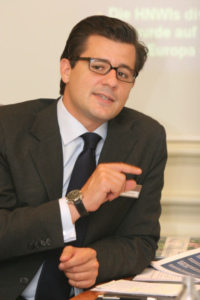 Capgemini-Experte Gregor Erasim bei der Vorstellung des World Wealth Reports (Foto: fotodienst.at)