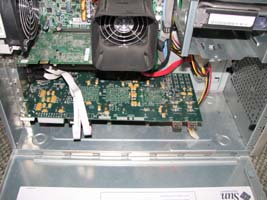 Herkömmliche Bauteile für Desktop-Supercomputer (Foto: eng.umd.edu)