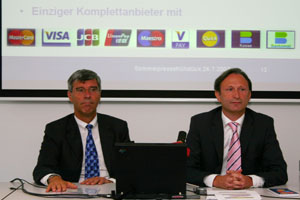 Europay-Chef Ewald Judt und Vorsitzender der Geschäftsführung Peter Neubauer (Foto: fotodienst.at)