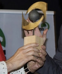 Der Public Eye Award (Foto: publiceye.ch)