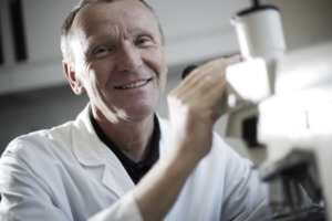 Univ. Prof. Dr. Otto Schmut von der Universitäts-Augenklinik Graz (Foto: Med Uni Graz)