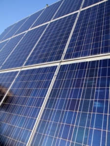 Forscher entwickeln Diebstahlsicherung für Solarpanele (Foto: pixelio.de/Rainer Sturm)