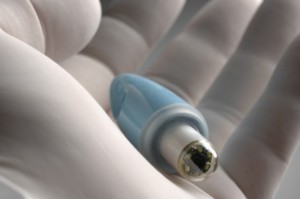 Per Fernsteuerung kann die schluckbare Kamera genau navigiert werden (Foto: Fraunhofer-Gesellschaft)