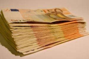 Banknoten sollen durch Mangent-Tinte fälschungssicher werden (Foto: pixelio.de/Markus)