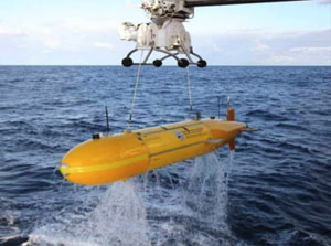 Das Autosub6000 wird nach einem Tauchgang geborgen (Foto: noc.soton.ac.uk)