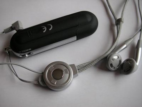 Zu lautes Musikhören mit MP3-Playern kann einen Gehörverlust bewirken (Foto: pixelio.de, sparkie)