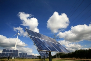 Erneuerbare Energien als Wirtschaftsmotor (Foto: pixelio.de, RainerSturm)