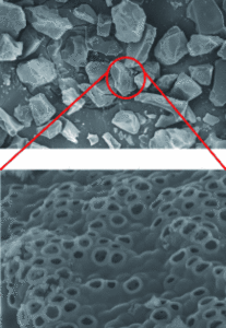 Die porösen Siliziumstrukturen der Hanyang University unter dem Mikroskop (Foto: Wiley-VCH)