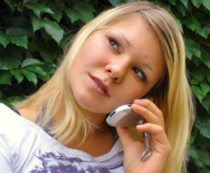 Handy-Gespräche könnten auch den Akku laden (Foto: pixelio.de, Eva Kaliwoda)