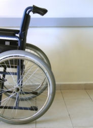 Italienische Forscher steuern Rollstuhl mit Gedankenkraft (Foto: pixelio.de/Rainer Sturm)