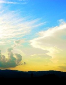 Der genaue Einfluss der Wolken auf das Klima ist ein ungelöstes Rätsel (Foto: pixelio.de/Egger)