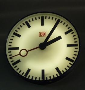Deutsche-Bahn-Chef-Grube verliert bei der Aufklärung keine Zeit (Foto: pixelio.de, tommyS)