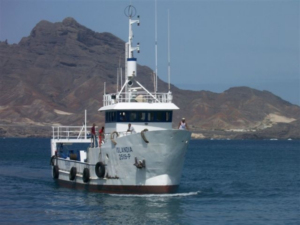 Das Forschungsschiff Islandia im Hafen von Mindelo (Foto: IFM-Geomar)