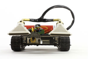 Kunstrasen Intervention 2009 (Foto: Sebastian Neitsch, Jan Bernstein) Kunstrasen Intervention 2009 (Foto: Sebastian Neitsch, Jan Bernstein)