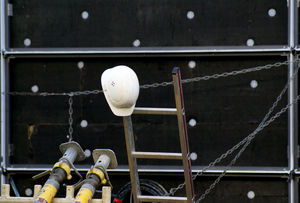 Migration geht wegen Wirtschaftsflaute zurück (Foto: aboutpixel.de, Uwe Dreßler) Migration geht wegen Wirtschaftsflaute zurück (Foto: aboutpixel.de, Uwe Dreßler)