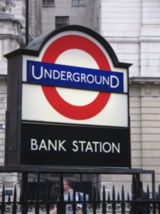 Britischen Banken droht neue Verlustkeule (Foto: pixelio.de, Rabe) Britischen Banken droht neue Verlustkeule (Foto: pixelio.de, Rabe)